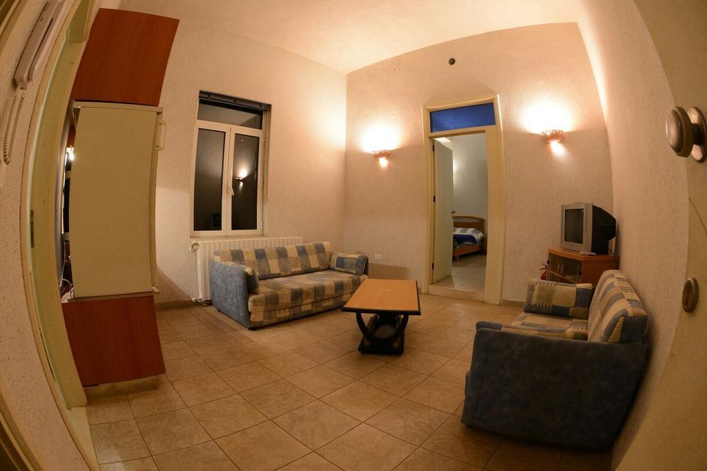 Bcharré Bauhaus Motel מראה חיצוני תמונה