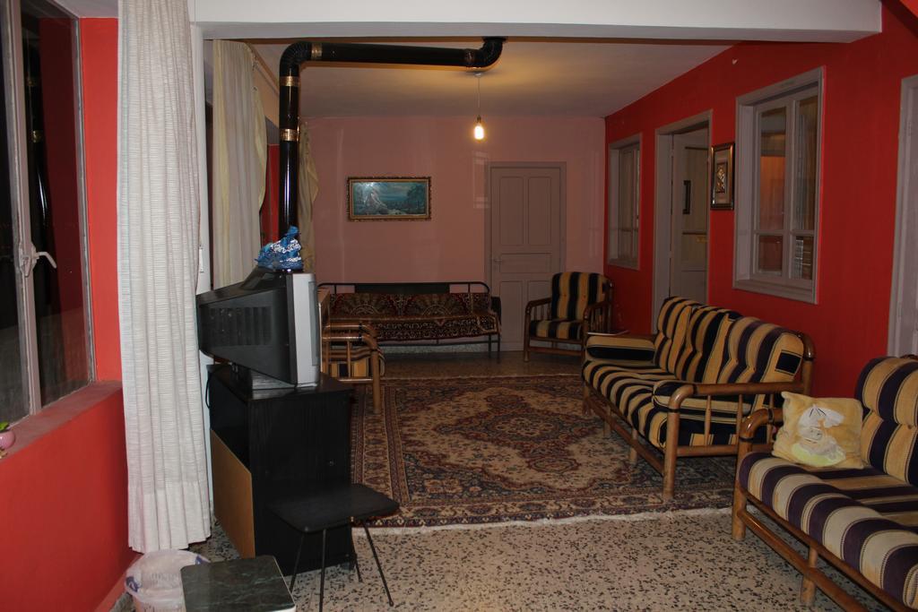 Bcharré Bauhaus Motel מראה חיצוני תמונה