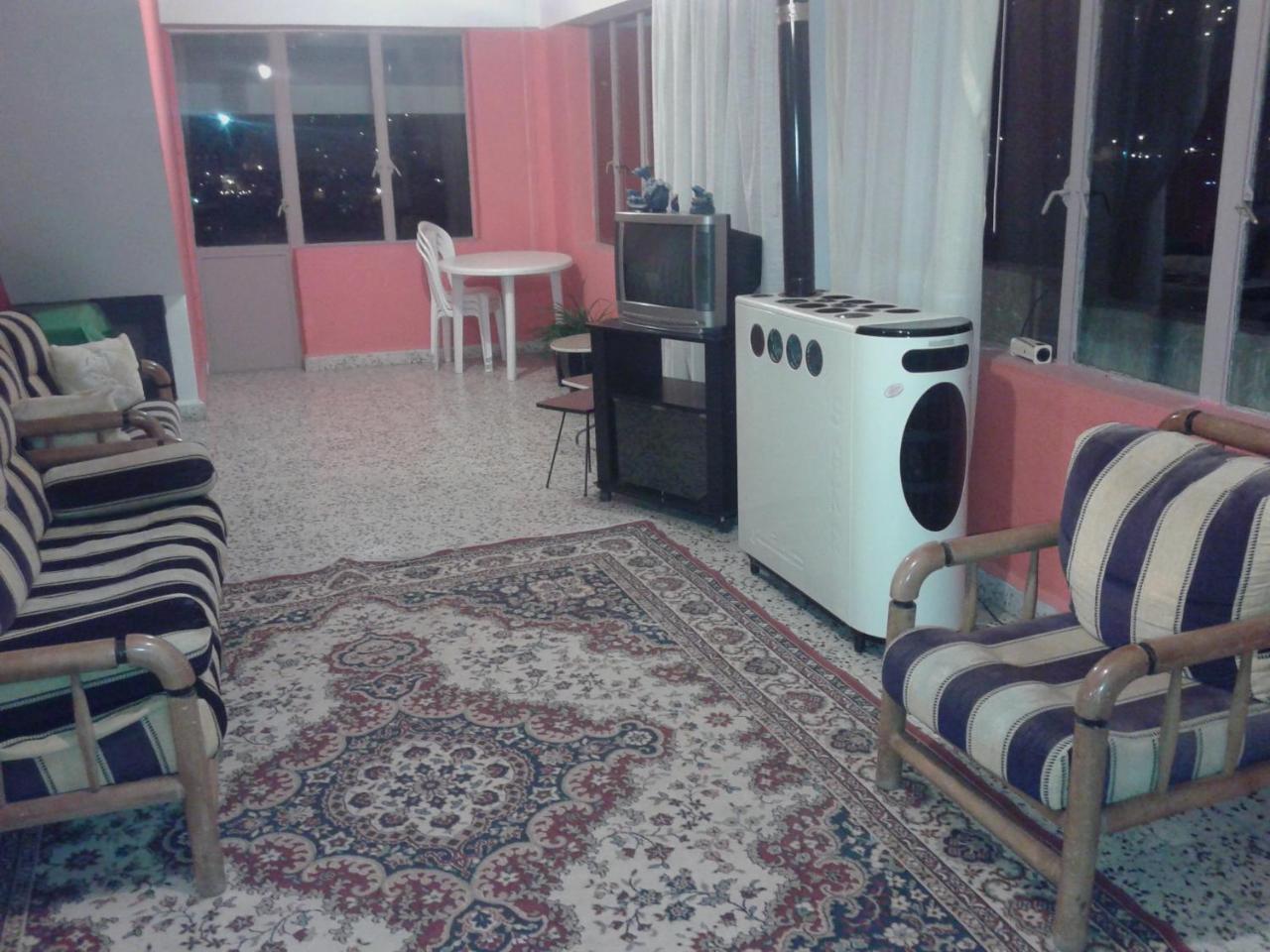 Bcharré Bauhaus Motel מראה חיצוני תמונה