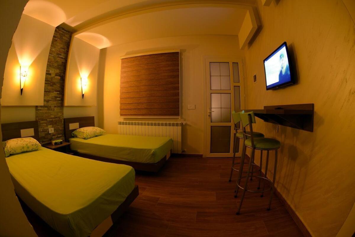 Bcharré Bauhaus Motel מראה חיצוני תמונה